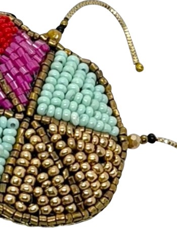 Handgemaakte Broche Kever Mint detail