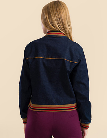 Denim bomberjack Billie van Lalamour met geborduurd hart en strepen