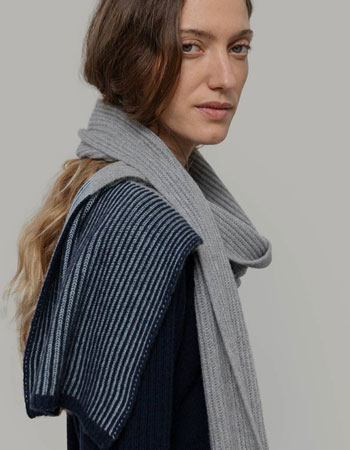 Mooie warme sjaal van RIFO gemakat van gerecycled wol en cashmere voor een warme