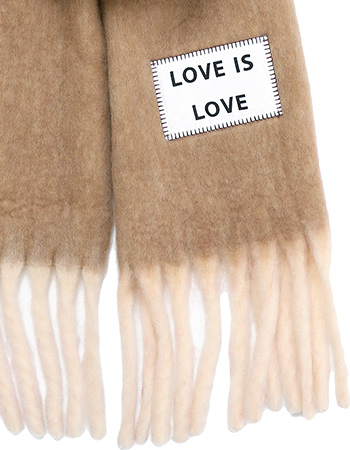 Shawl Gerecyled Love Is Love Beige Purple detail