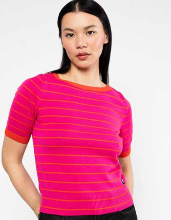 roze trui met korte mouwen van Blutsgeschwister