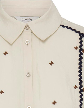 Blouse Byirisa Creme detail