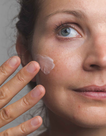 Dag Nacht Creme Herstellend Under My Skin