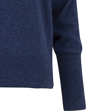 Trui Claudia Merino Wol Crew Midnight Blue detail