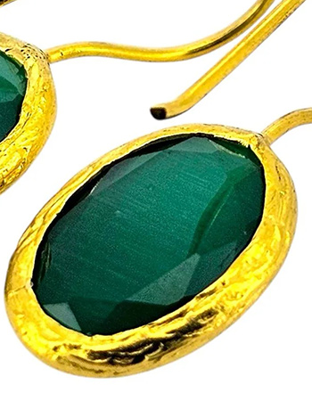 Vergulde Oorbellen Glowdrop Small Emerald detail