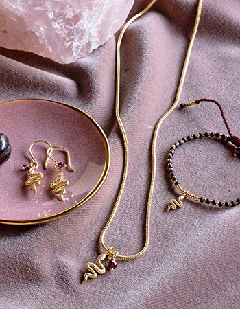 Handgemaakte oorbellen van A Beautiful Story – vol symboliek en liefde voor mens