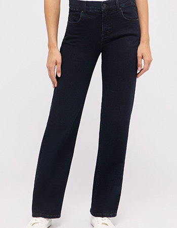 donkerblauwe jeans met goede pasvorm