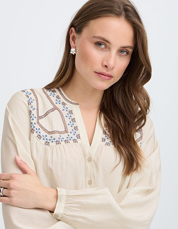 witte duurzame blouse