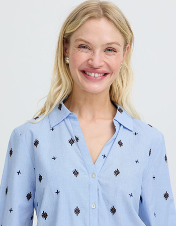 duurzame blauwe blouse met v-hals