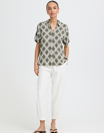 eerlijke blouse op duurzame jeans van Angels