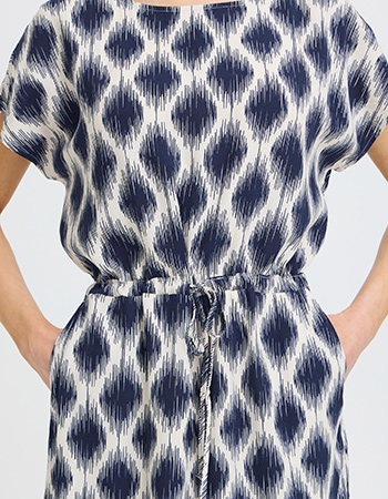 Luchtige zomerjurk met verstelbare taille