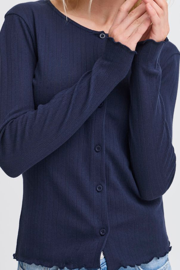 Luchtig, vrouwelijk en duurzaam. Deze rib-cardigan van B.Young is perfect voor e