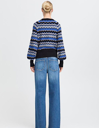 Modieuze B.young trui met ballonmouwen en een speels patroon van Ecovero viscose