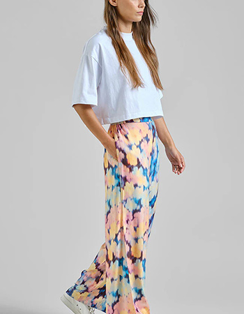 Duurzame broek van Dedicated in ECOVERO viscose