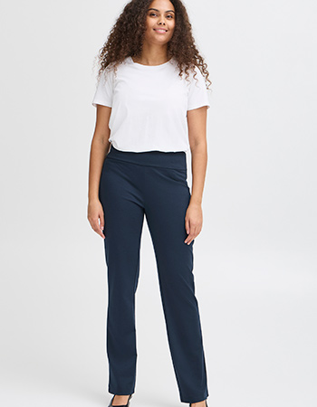donkerblauwe pantalon