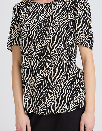 Stijlvolle Fransa blouse met grafische print.