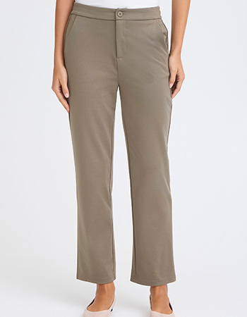 Comfortabele damespantalon in olive, geschikt voor werk en ontspannen momenten.