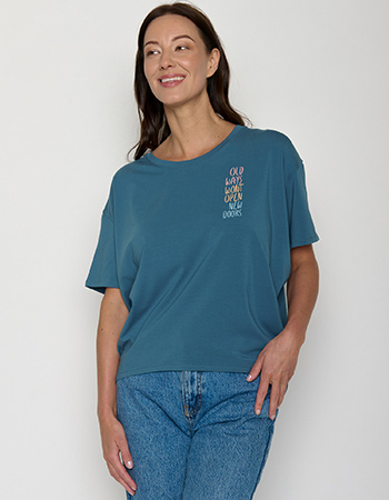 Losvallend Greenbomb T-shirt met tekstprint, comfortabel en eigentijds.