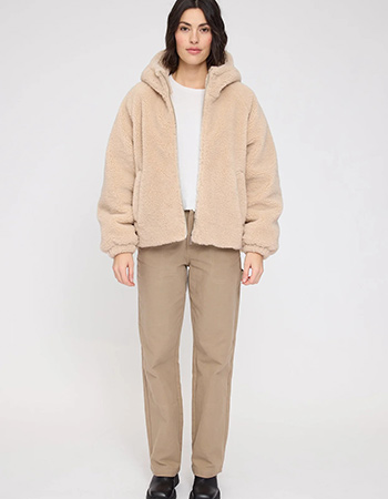 Warme winterjas van MAZINE, gemaakt van 100% gerecycled polyester.