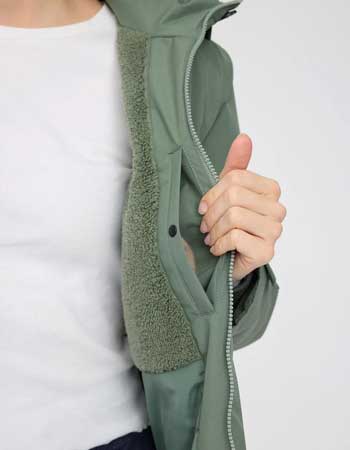 MAZINE winterparka, vegan geproduceerd en volledig gerecycled materiaal.