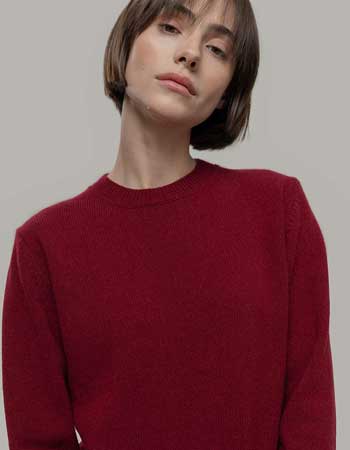 Duurzame Rifo Edda sweater in wijnrood, fair geproduceerd in Italië.