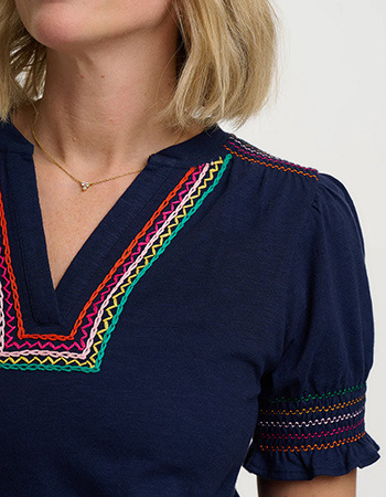 Sugarhill Brighton Luella top navy met zigzag print