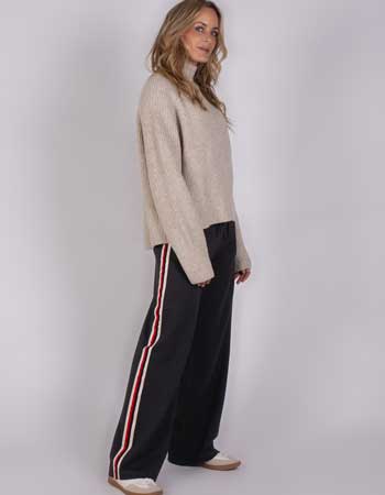 Tijdloze pasvorm, eerlijke productie. Ontdek The Clothed bij watMooi.