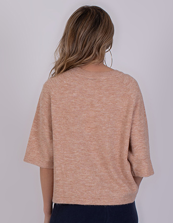 Moderne knit met een ruime pasvorm en driekwart mouwen, soepel vallend en makkel