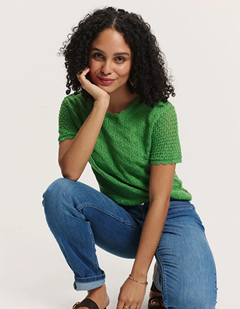 Ajour trui met korte mouw van biologisch katoen met open breipatroon.