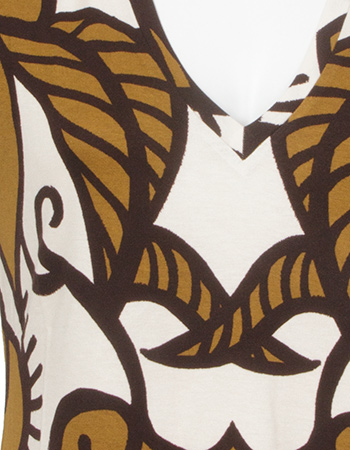 T&#8209;shirt V&#8209;Neck Ticeo Olive detail