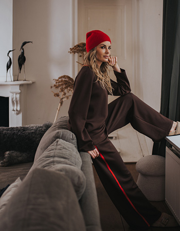 bruine pantalon van The Clothed
