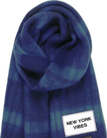 Shawl Gerecycled  Wol New York Vibes Navy detail