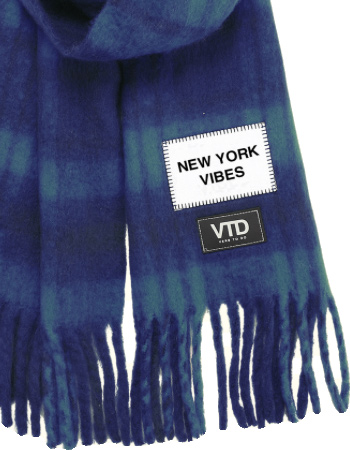 Shawl Gerecycled  Wol New York Vibes Navy detail