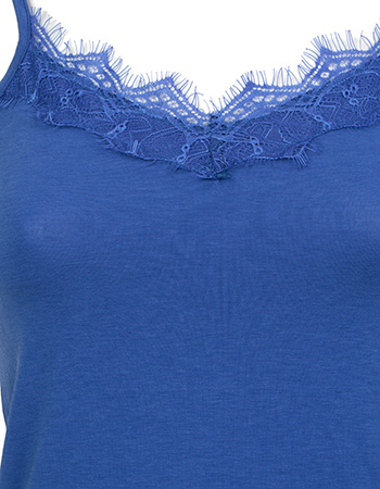 Singlet Brigitte Lace Blue detail