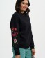 Duurzame sweater met decoratieve print, makkelijk te combineren met jeans of jog
