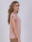 Tijdloos roze shirt met verfijnde afwerking en een moderne, rustige uitstraling.